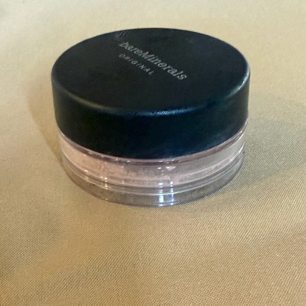 Bare Minerals powder in medium 95%